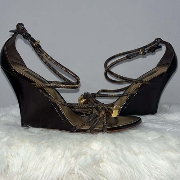 Louis Vuitton Wedge Sandal - Picture 3 of 9